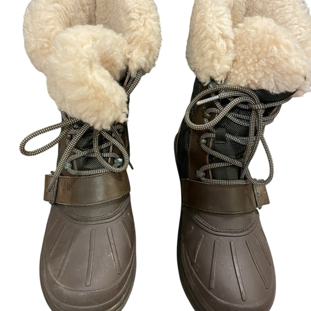 BearPaw Delta Tan and Cream Quilted Boots - Picture 4 of 7